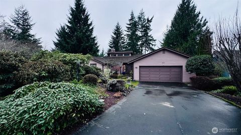 Photo of 350 E Fairway Drive, Allyn, WA 98524 (MLS # 2460218)