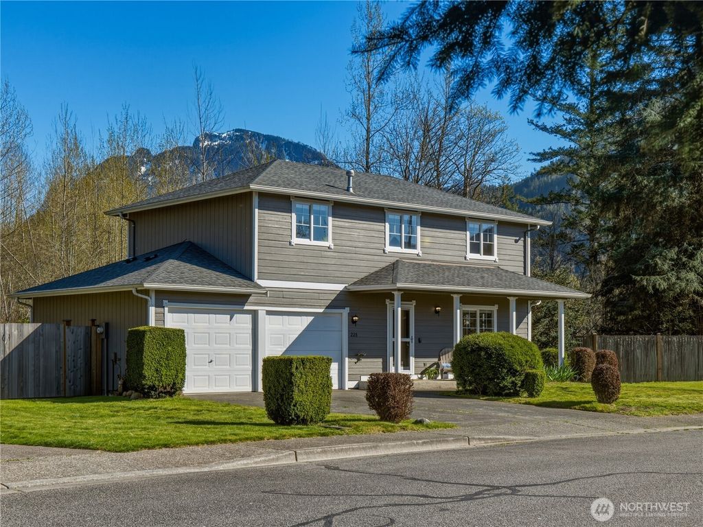 Photo of 228 Amanda Avenue, Gold Bar, WA 98251 (MLS # 2503587)