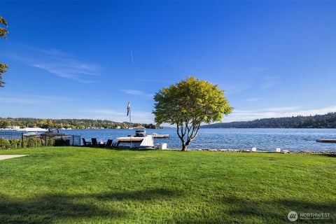 Photo of 10929 SE Lake Road, Bellevue, WA 98004 (MLS # 2540234)