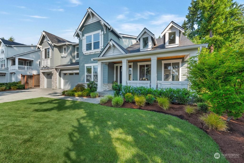 Photo of 23823 1st Avenue SE, Bothell, WA 98021 (MLS # 2150173)