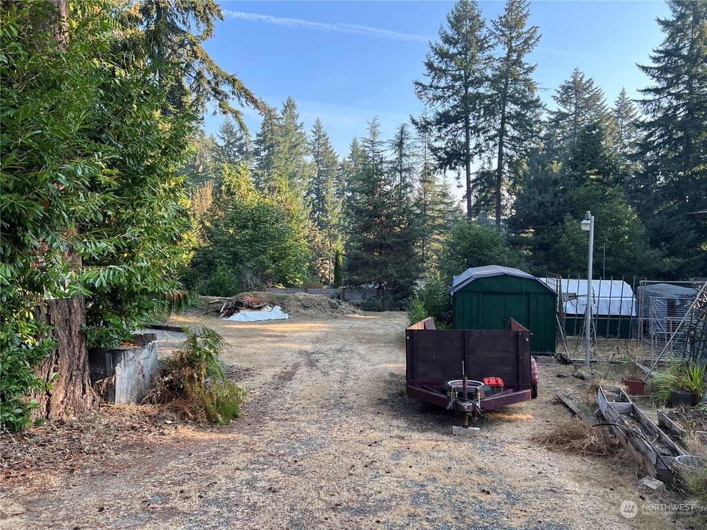 Photo of 1045 Highwood Drive SW, Issaquah, WA 98027 (MLS # 2008096)