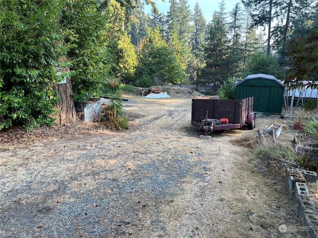 Photo of 1045 Highwood Drive SW, Issaquah, WA 98027 (MLS # 2008096)