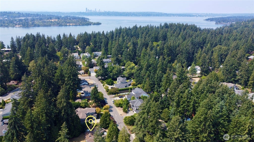 Photo of 10445 SE 22nd Street, Bellevue, WA 98004 (MLS # 2590421)