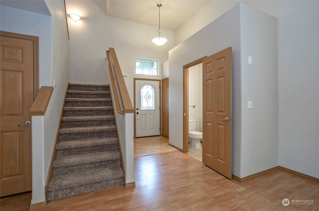 Photo of 16124 SE 256th Place, Covington, WA 98042 (MLS # 2231593)