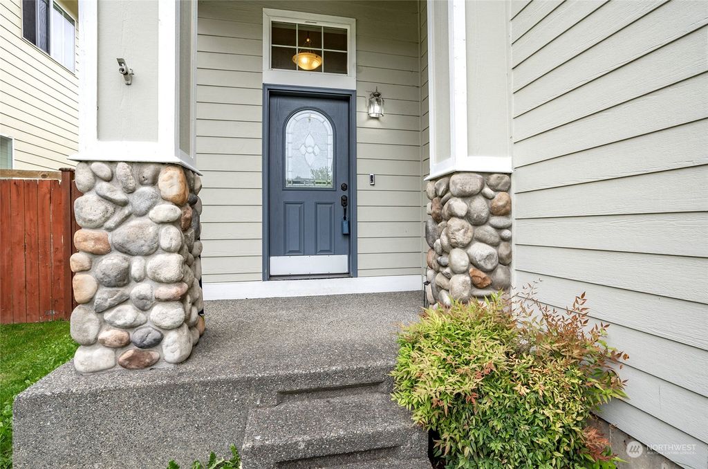 Photo of 16124 SE 256th Place, Covington, WA 98042 (MLS # 2231593)