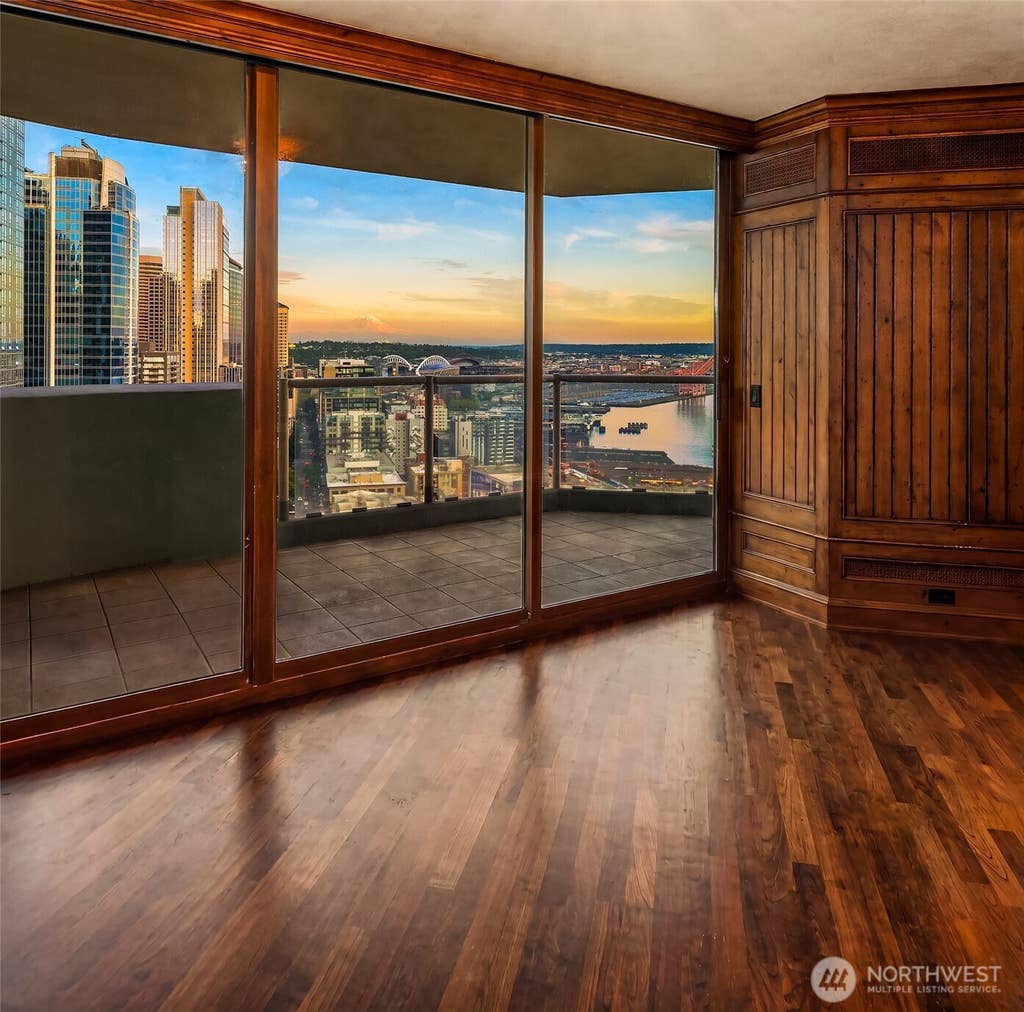 Photo of 2000 1st Avenue #2504, Seattle, WA 98121 (MLS # 2553209)