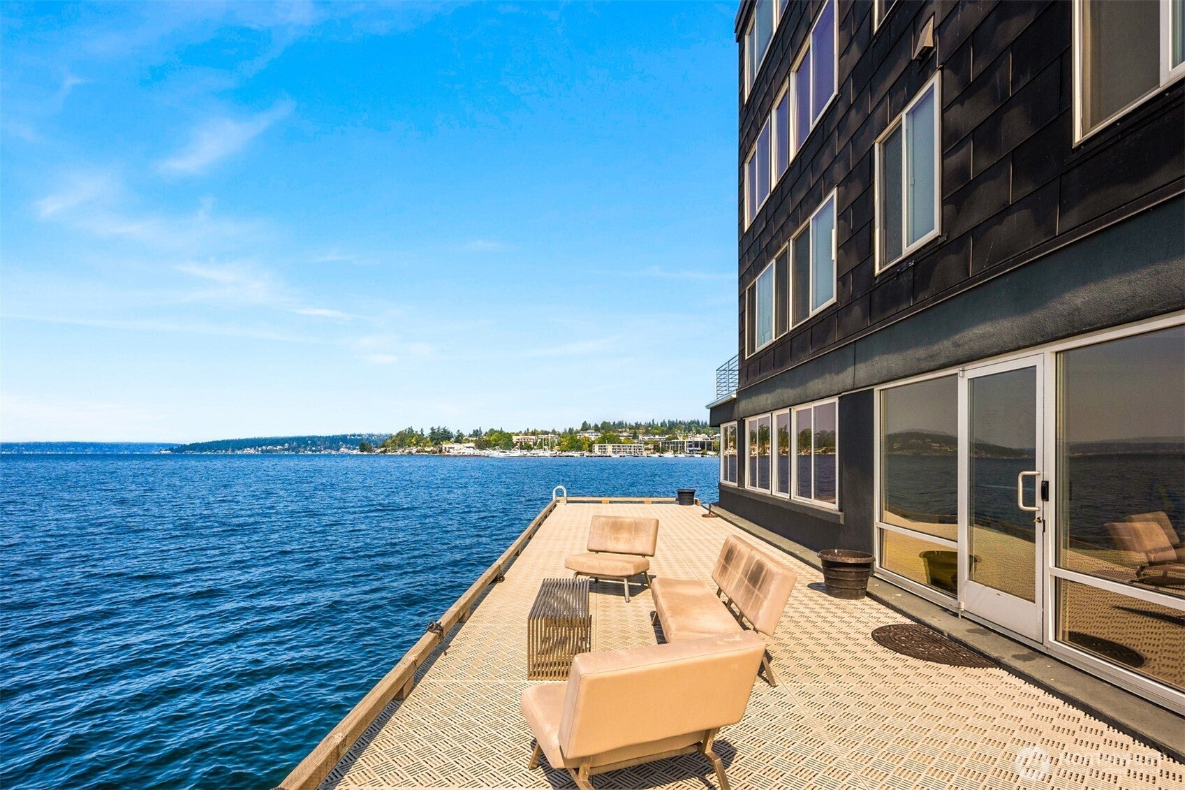 733 Lake Street S 101