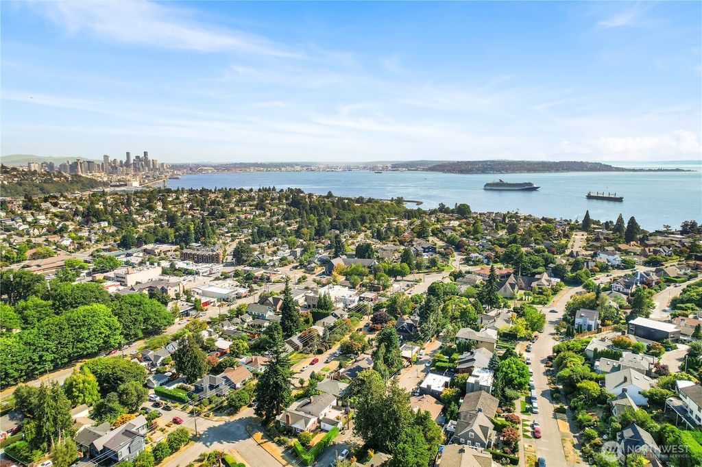 Photo of 2518 36th Avenue W, Seattle, WA 98199 (MLS # 2393621)