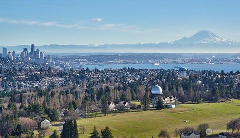 2518 36th Avenue W Seattle WA 98199