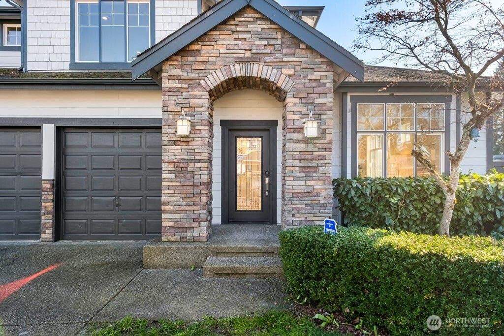 Photo of 3903 NE 21st Street, Renton, WA 98056 (MLS # 2486775)