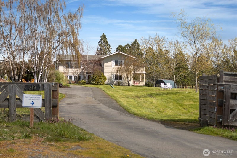 318 Trumpeter Way