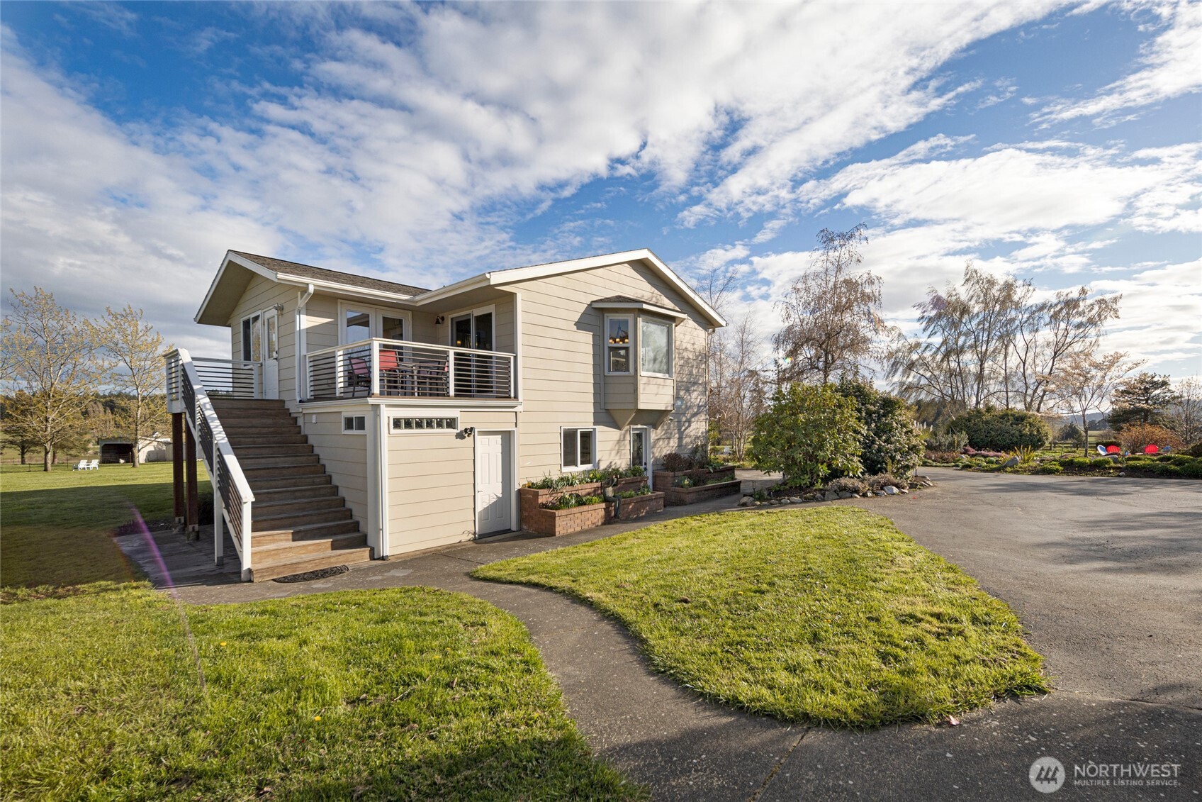 318 Trumpeter Way
