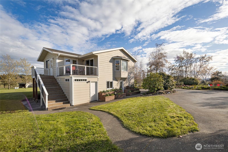 318 Trumpeter Way