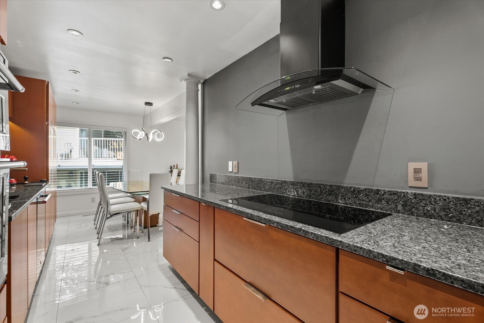 9904 NE 124th Street 1006