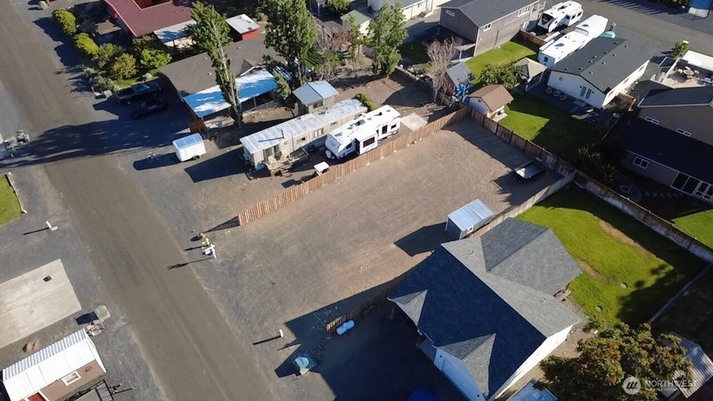 826 SW Chukar Place