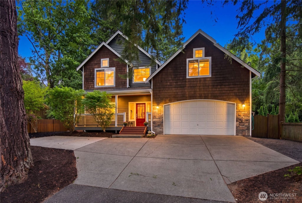 Photo of 19028 37th Avenue NE, Lake Forest Park, WA 98155 (MLS # 2571264)