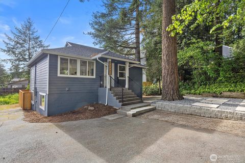 Photo of 13331 23rd Avenue NE #2, Seattle, WA 98125 (MLS # 2441001)