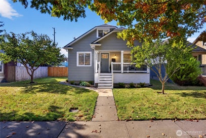 2320 McDougall Avenue Everett WA 98201
