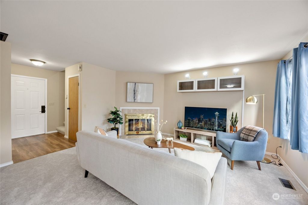 Photo of 1302 3rd Street SE #1, Auburn, WA 98002 (MLS # 2298888)