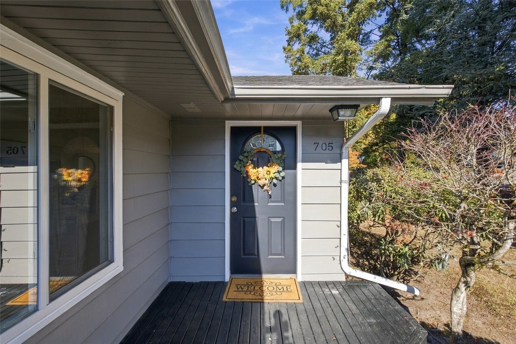 Photo of 705 Kensington Avenue S, Kent, WA 98030 (MLS # 2597123)