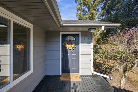 Photo of 705 Kensington Avenue S, Kent, WA 98030 (MLS # 2597123)