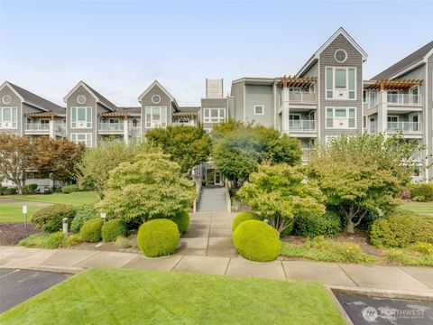 Photo of 520 SE Columbia River Drive #132, Vancouver, WA 98661 (MLS # 2430987)