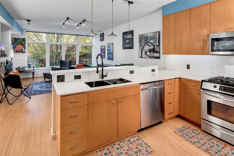 17 W Mercer Street 104