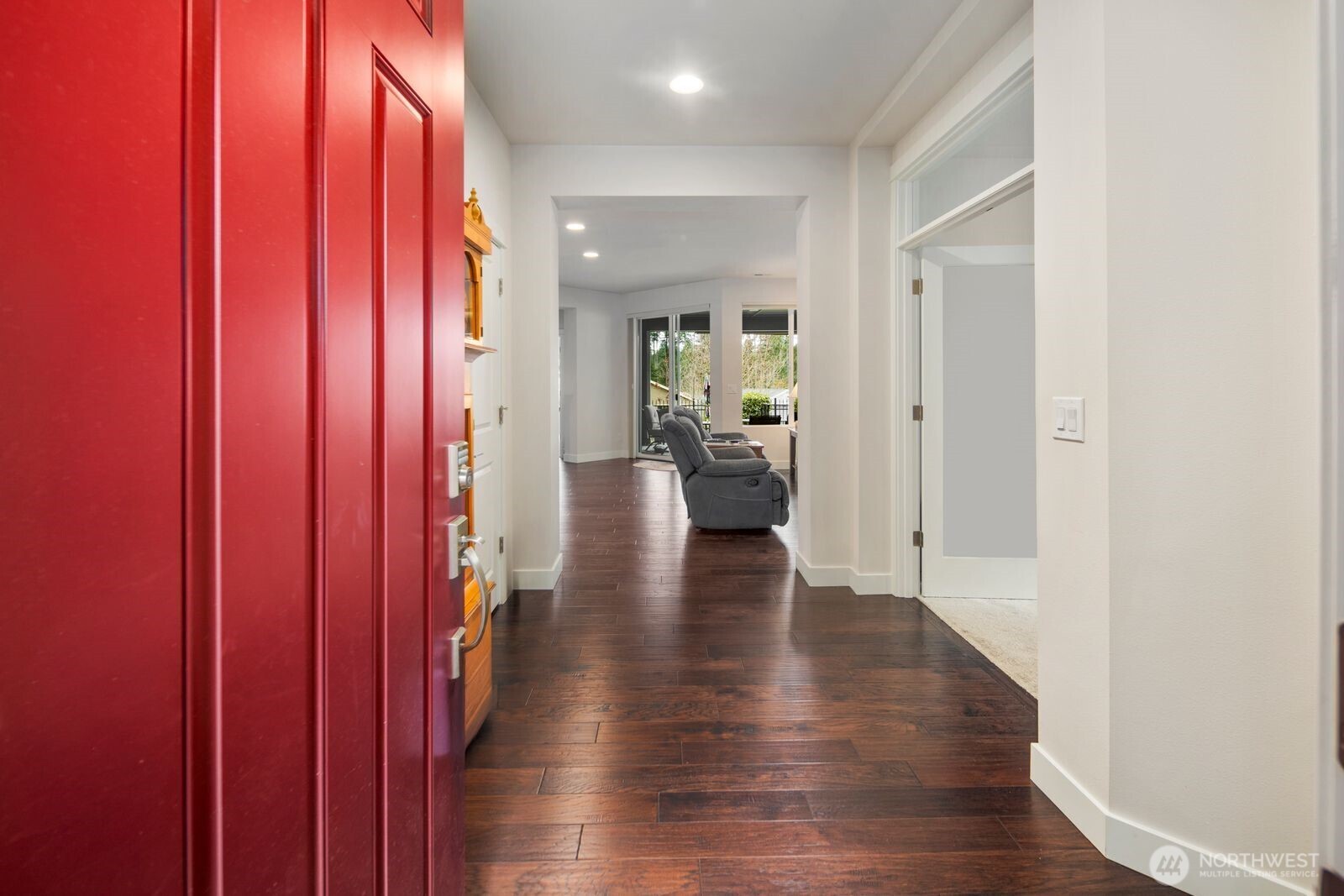 8602 Vashon Drive NE