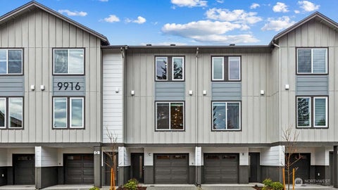 Photo of 14707 87th Avenue SE #LL3, Snohomish, WA 98296 (MLS # 2535521)