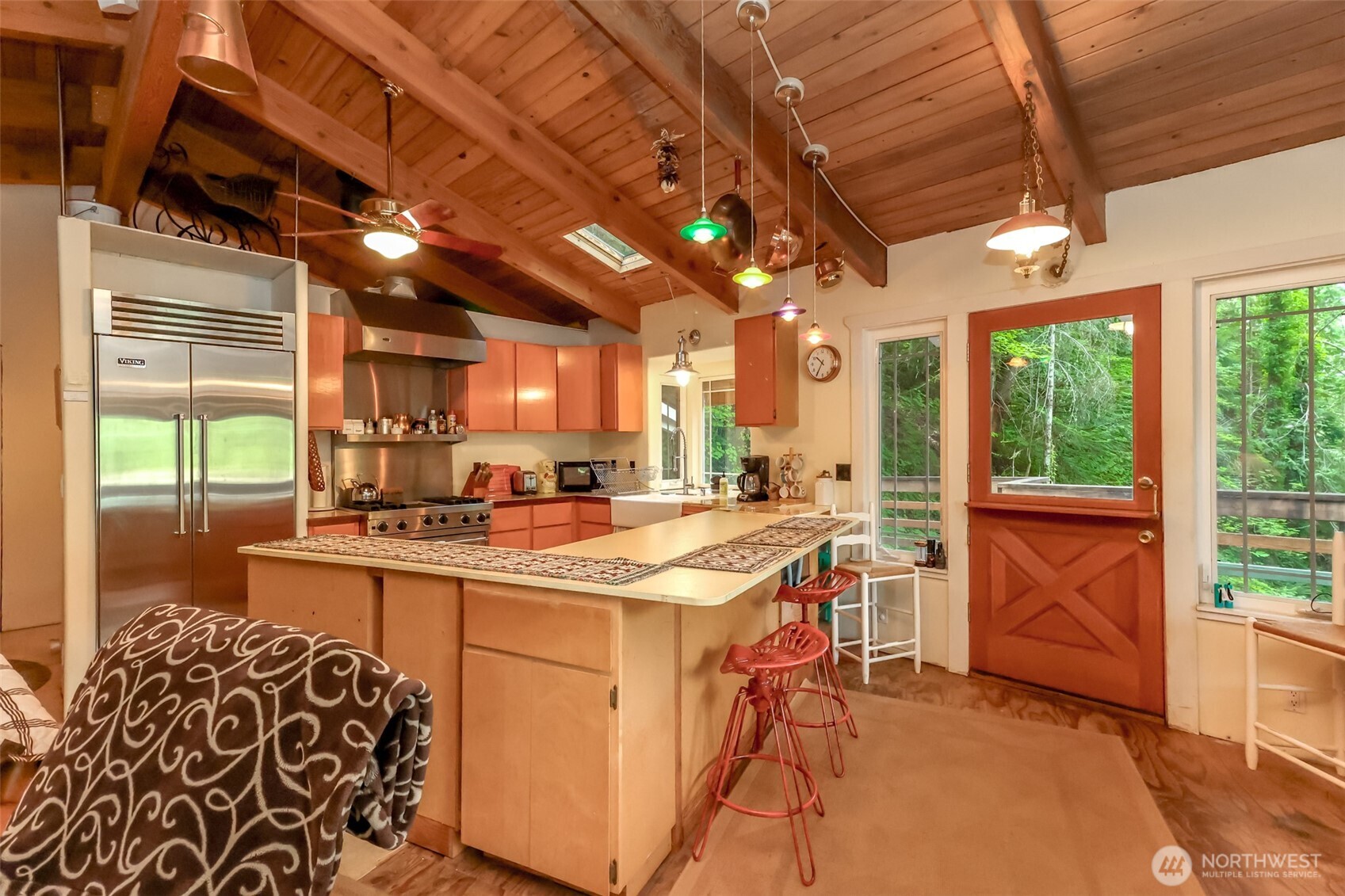 20 N Lakefront Loop