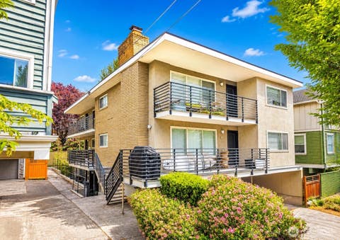 Photo of 1430 NW 59th Street #202, Seattle, WA 98107 (MLS # 2564912)