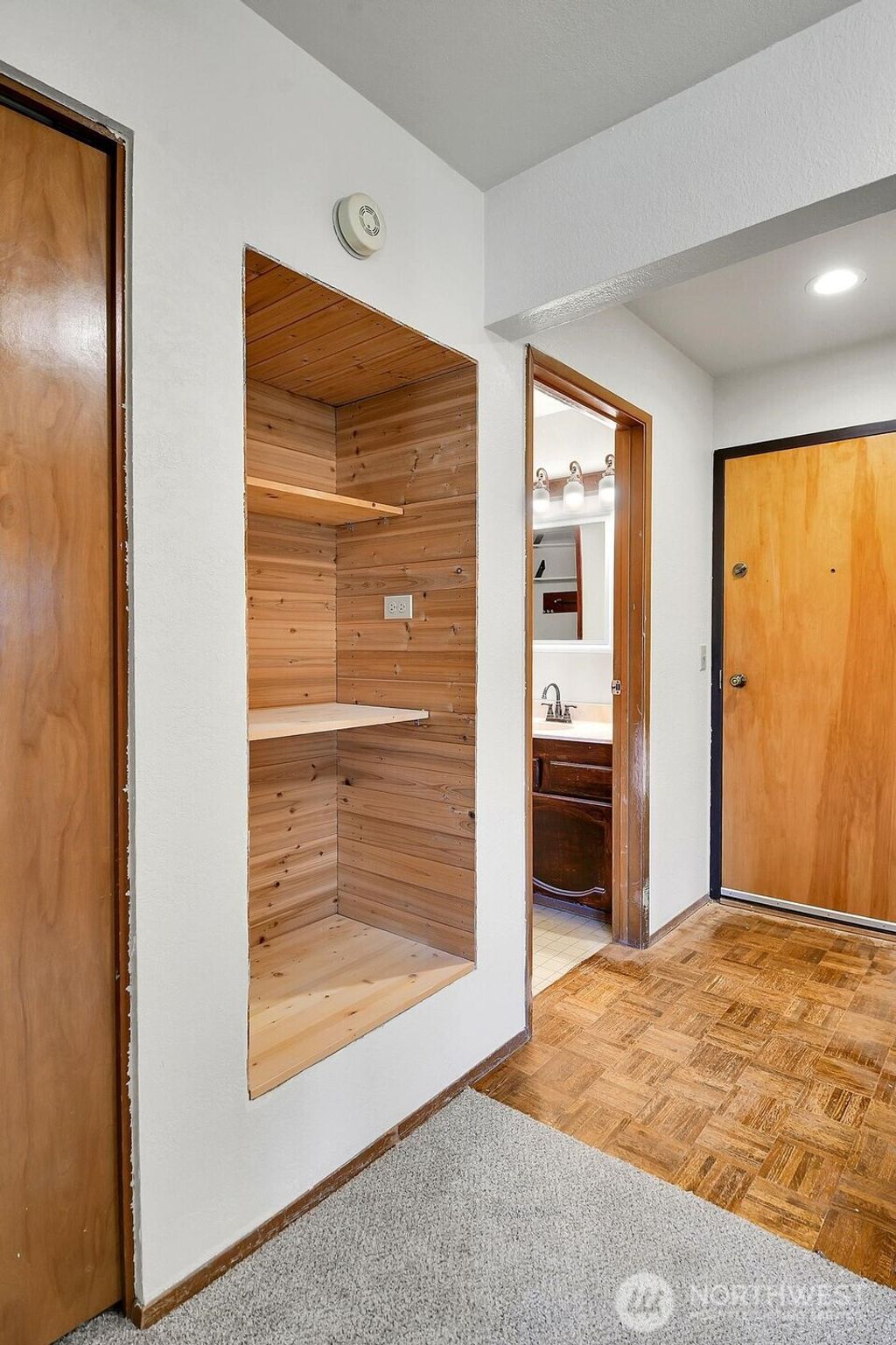 Photo of 21937 7th Avenue S #216, Des Moines, WA 98198 (MLS # 2504226)