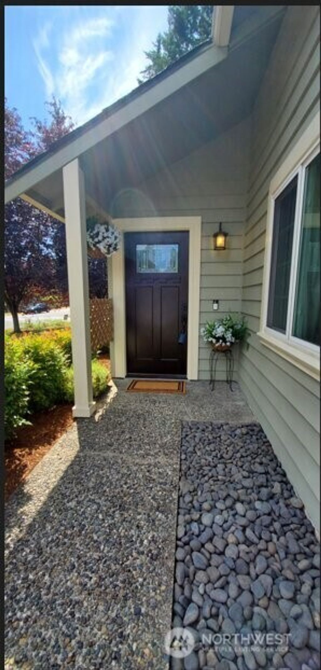Photo of 4325 152nd Street SW, Lynnwood, WA 98087 (MLS # 2550728)