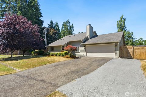 Photo of 4325 152nd Street SW, Lynnwood, WA 98087 (MLS # 2550728)