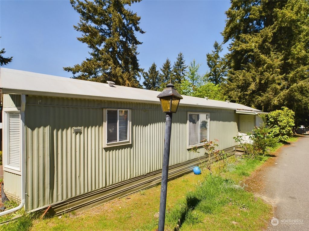 Photo of 31813 21st Ave Ave SW #22, Federal Way, WA 98023 (MLS # 2236394)