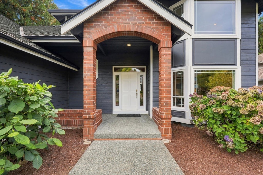 Photo of 1803 229th Avenue NE, Sammamish, WA 98074 (MLS # 2596662)