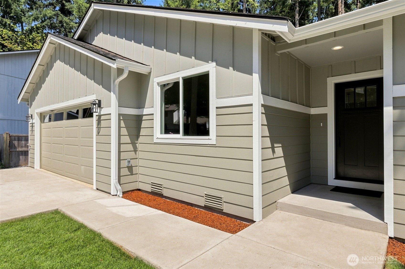 18042 Highland Court SE