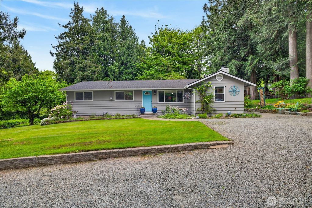 Photo of 1300 Woodland Drive DR, Mount Vernon, WA 98274 (MLS # 2520876)