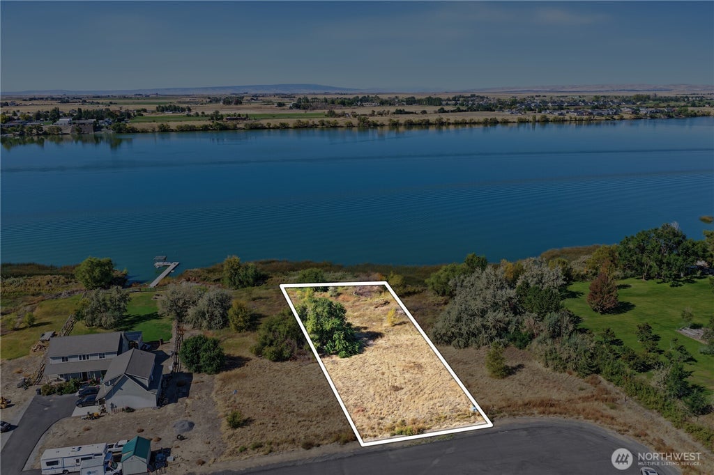 Photo of 3620 NE Wild Goose Road, Moses Lake, WA 98837 (MLS # 2591268)
