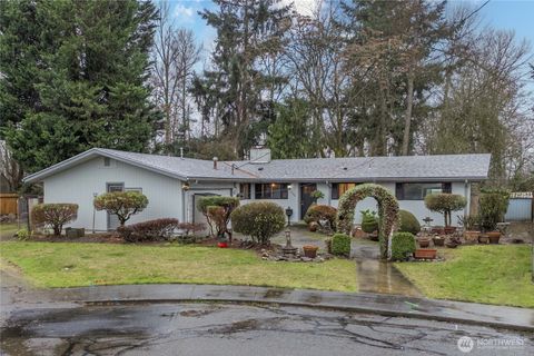 Photo of 152 Christina Drive, Sumner, WA 98390 (MLS # 2465057)