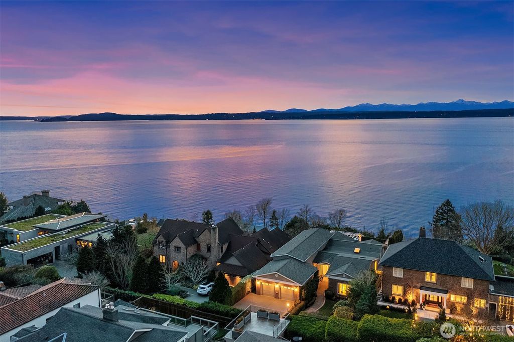 Photo of 2629 46th Avenue W, Seattle, WA 98199 (MLS # 2477439)