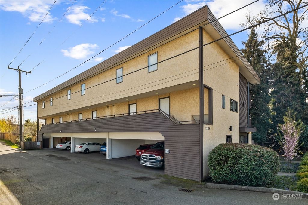 Photo of 15314 4th Avenue SW #2, Burien, WA 98166 (MLS # 2054718)