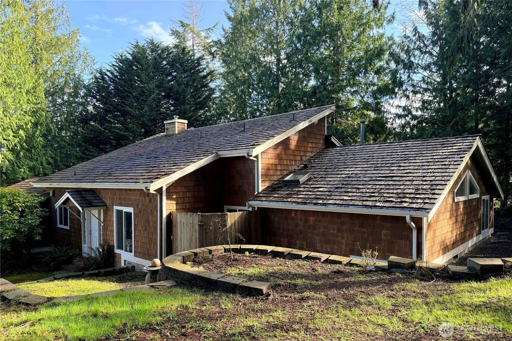 Photo of 82 Machias Loop, Port Ludlow, WA 98365 (MLS # 2492830)