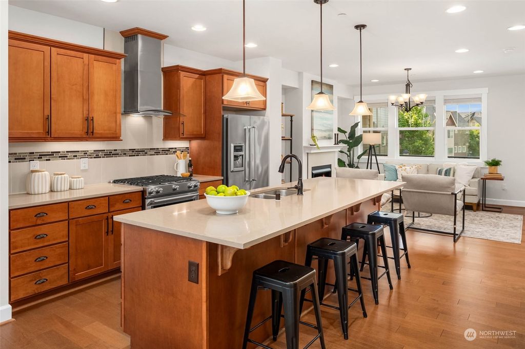 Photo of 1389 Brooklyn Walk NE #15.4, Issaquah, WA 98029 (MLS # 2276333)