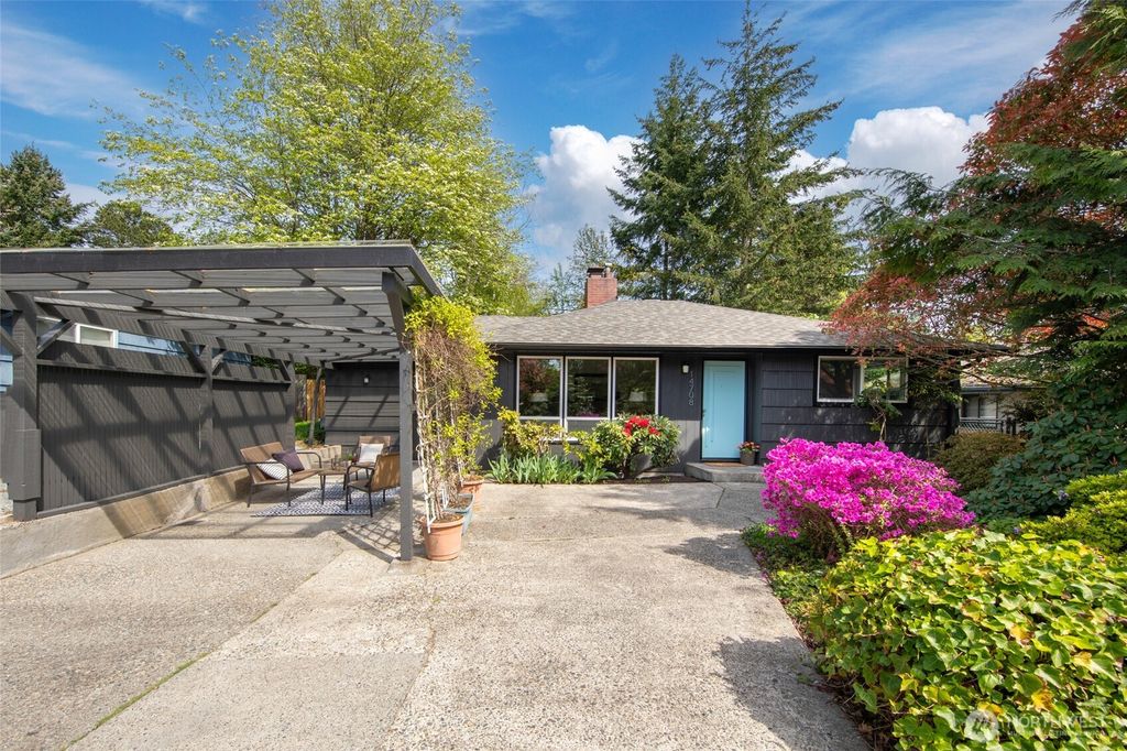 Photo of 14708 8th Avenue NE, Shoreline, WA 98155 (MLS # 2366447)