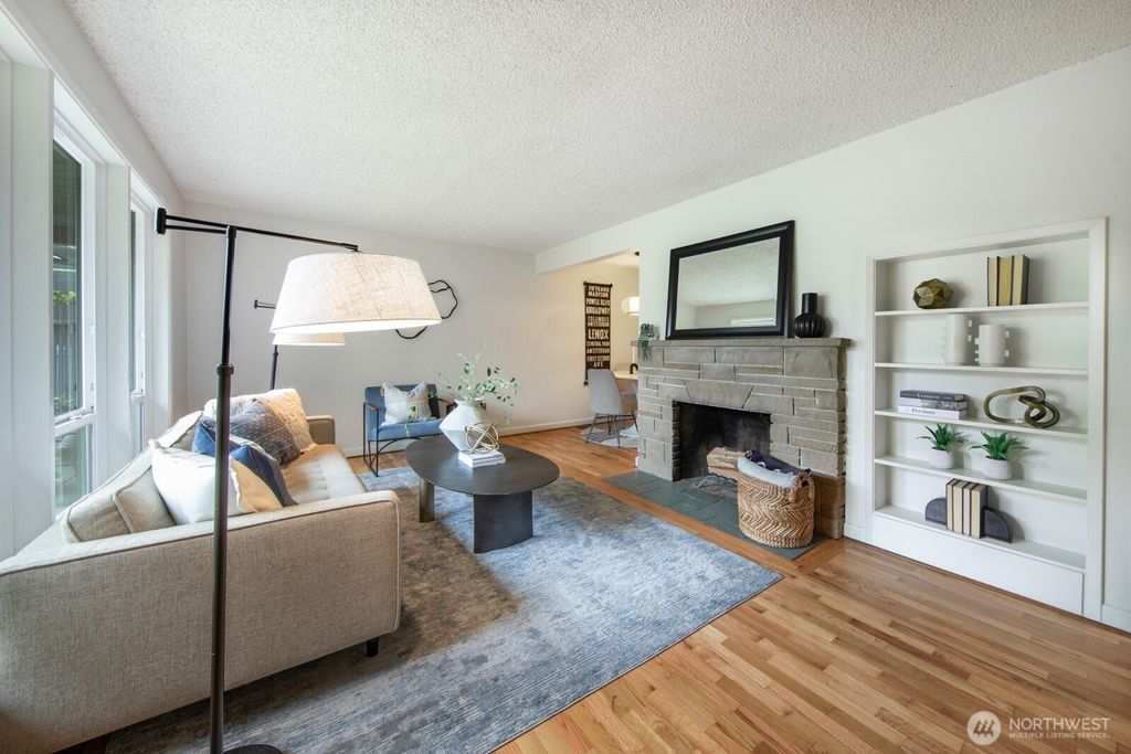 Photo of 14708 8th Avenue NE, Shoreline, WA 98155 (MLS # 2366447)