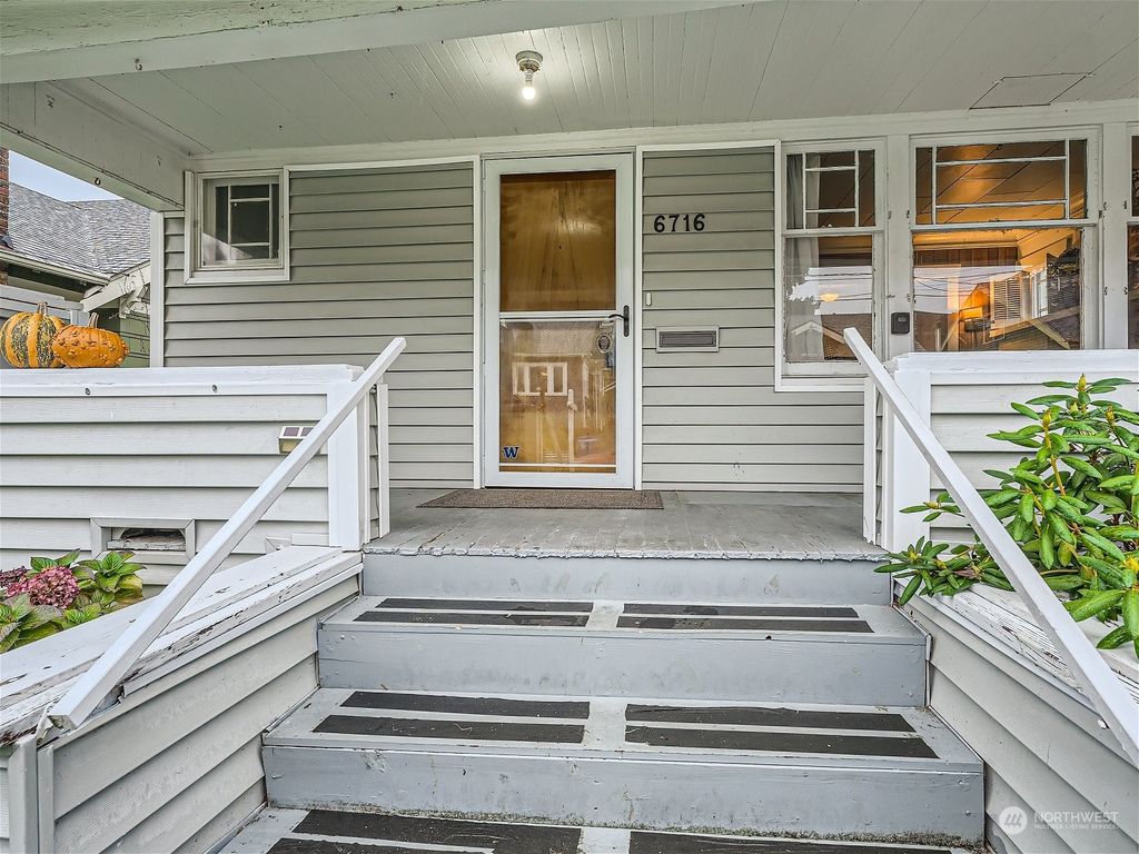 Photo of 6716 Phinney Avenue N, Seattle, WA 98103 (MLS # 2176536)