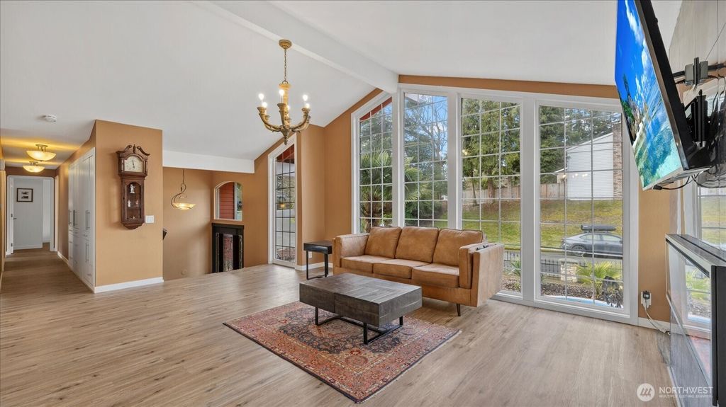 Photo of 6908 131st Avenue SE, Bellevue, WA 98006 (MLS # 2334109)
