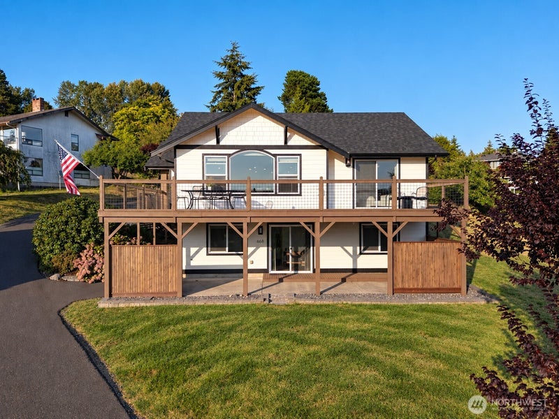 668 Parkview Place