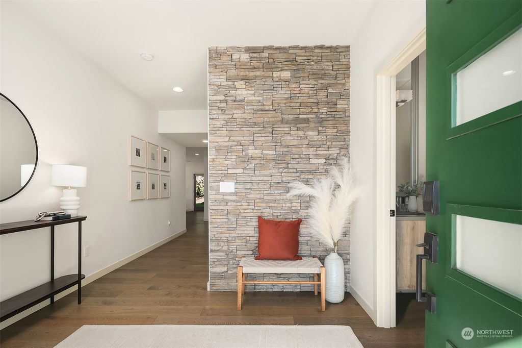 Photo of 932 NW 61st Street, Seattle, WA 98107 (MLS # 2314320)